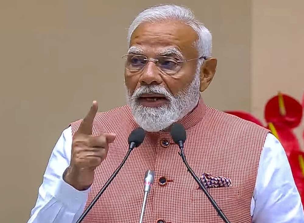 modi_2_A_87_3-1.jpg