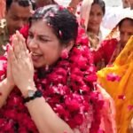 नवरात्रि में अगले कदम का ऐलान करेंगी पूर्व IAS दिव्या