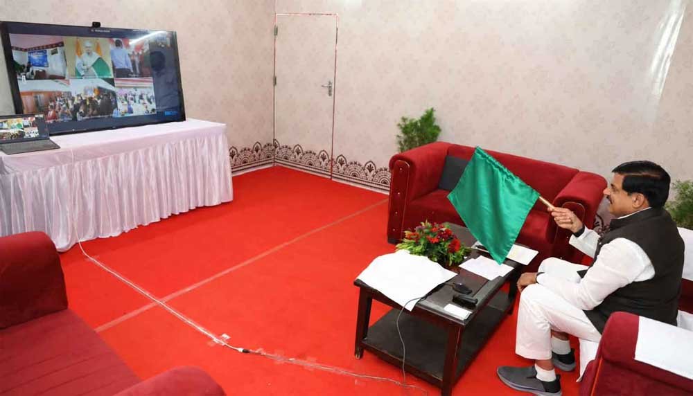 mohan-13.jpg