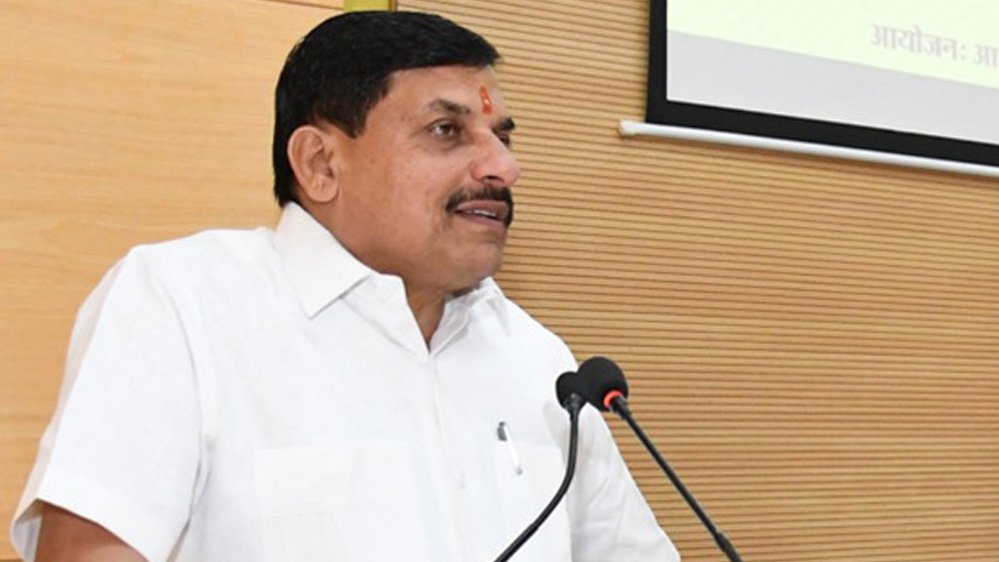 mohan_83.jpg